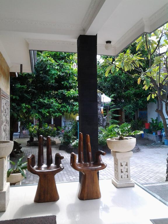Mahendra Beach Inn Kuta  Exterior photo